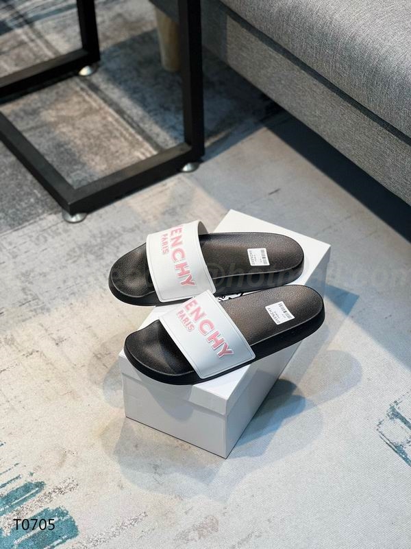 GIVENCHY Men's Slippers 19